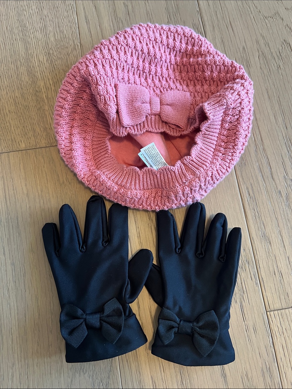 Janie and Jack set. Hat and gloves. 12-24 months.